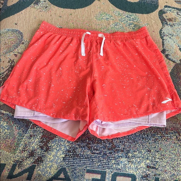 Brooks Pants - Brooks Women's Empower Her Moment 5" 2 in 1 Orange Shorts Size medium